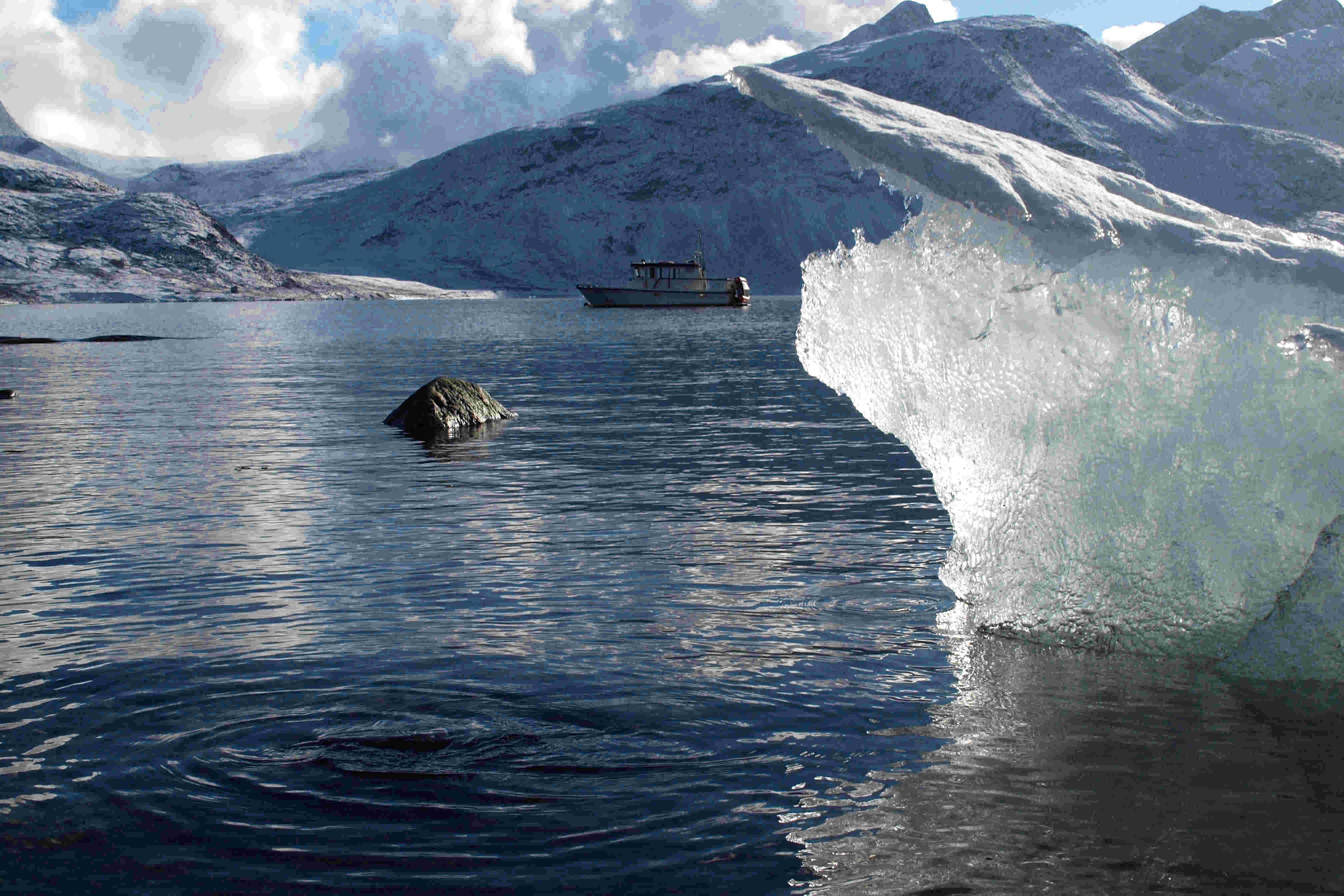 Eisberge im Wasser